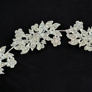 Сребристо украшение с кристали