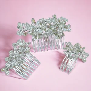 3 гребенчета на розов фон