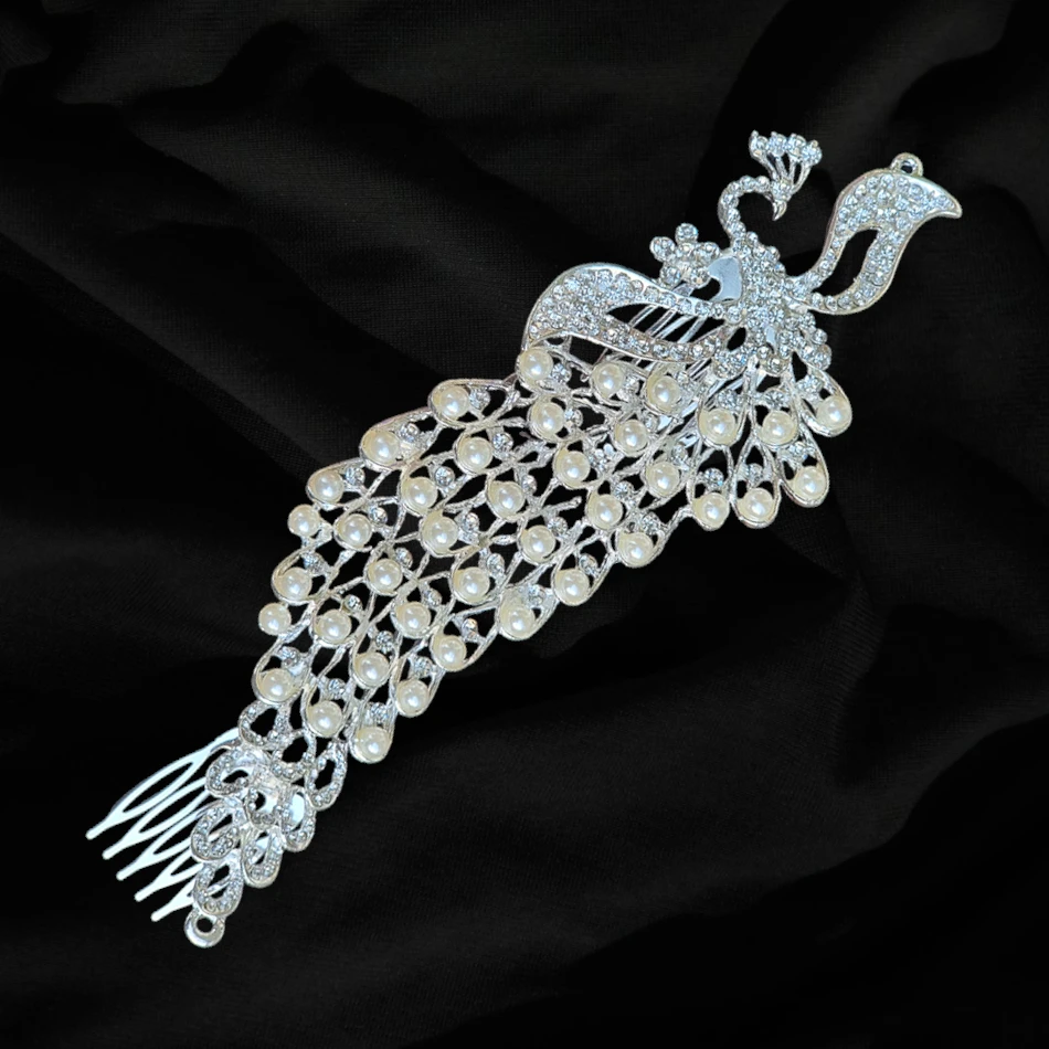 Птица с перли